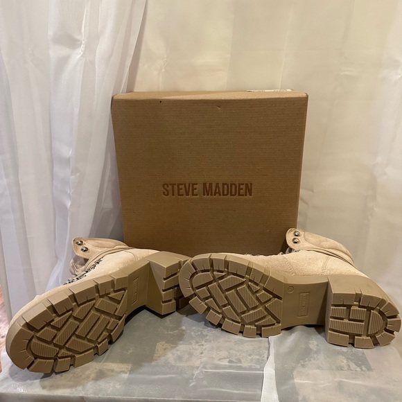 Steve Madden hiking boots - Picture 3 of 5
